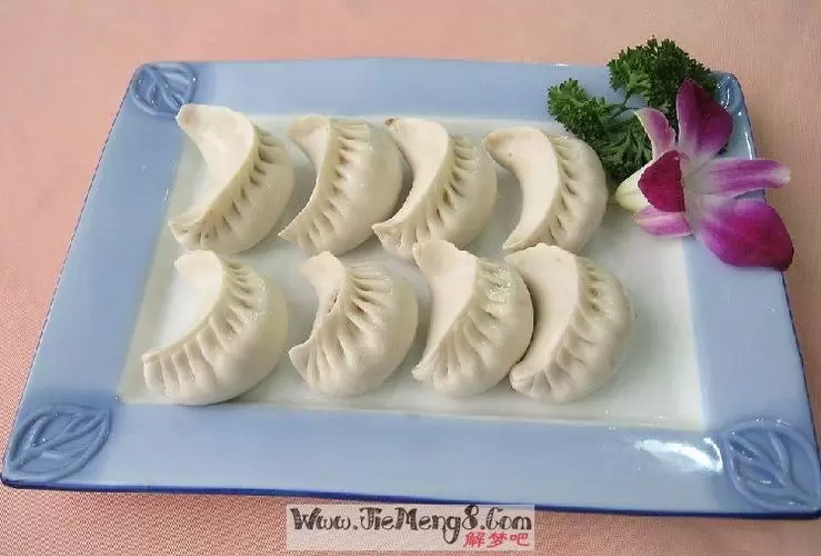 做梦梦见盛饺子的盖子 梦见好多饺子什么意思插图