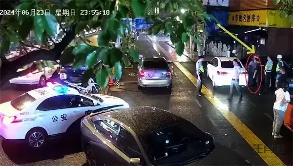 “警察，我被几十人追砍！”特警深夜出动，结果……插图